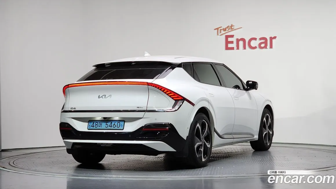 Kia EV6 — фото 4