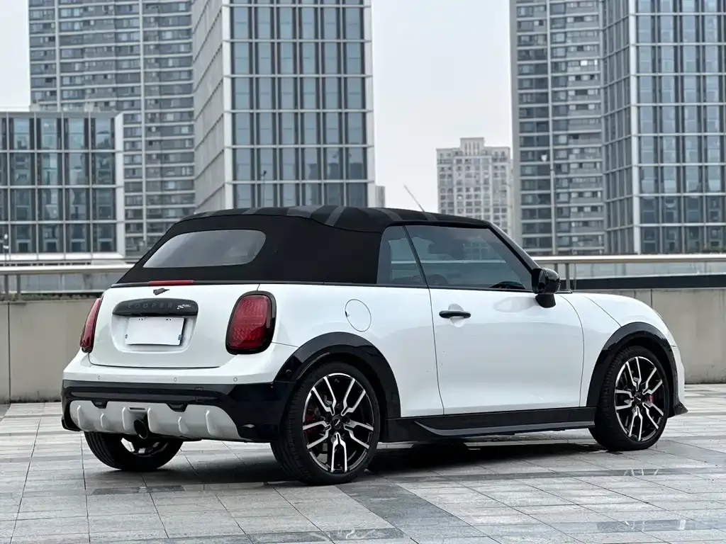 MINI JCW (John Cooper Works) — фото 6