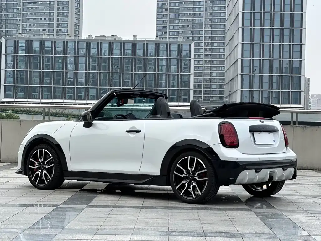 MINI JCW (John Cooper Works) — фото 4
