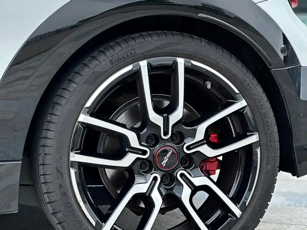 MINI JCW (John Cooper Works) — фото 8