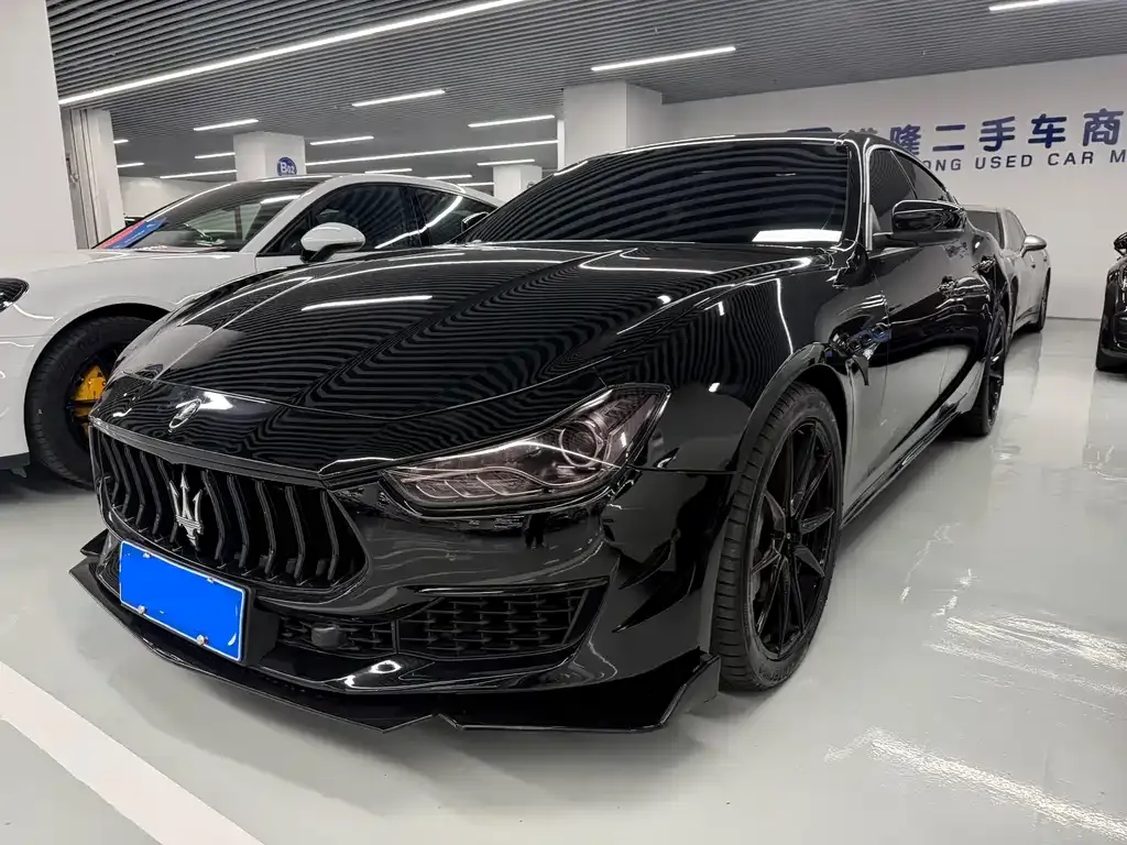 Maserati Ghibli — фото 1