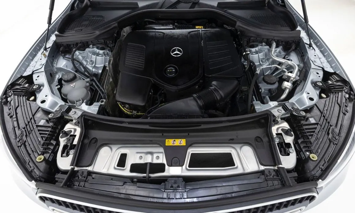 Mercedes-Benz GLC-Class 2025 из KR, фото 7