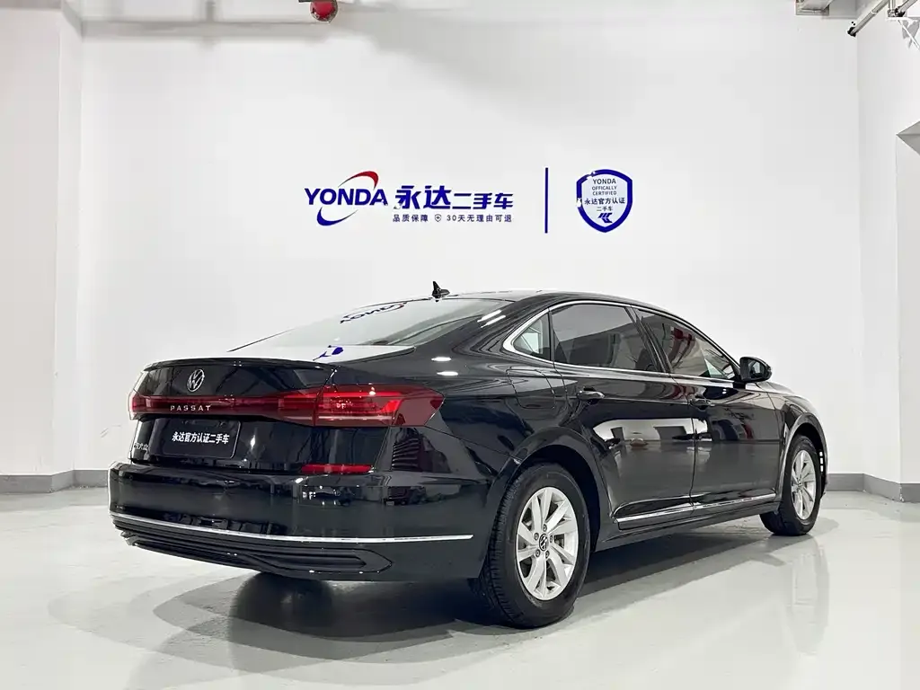 Volkswagen Passat — фото 6