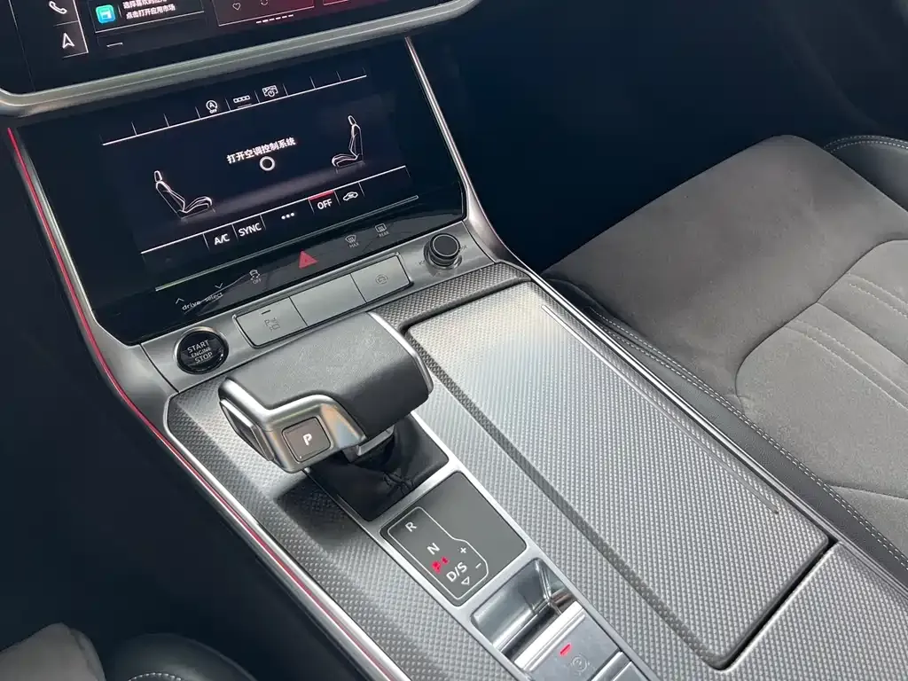 Audi A6L — фото 8