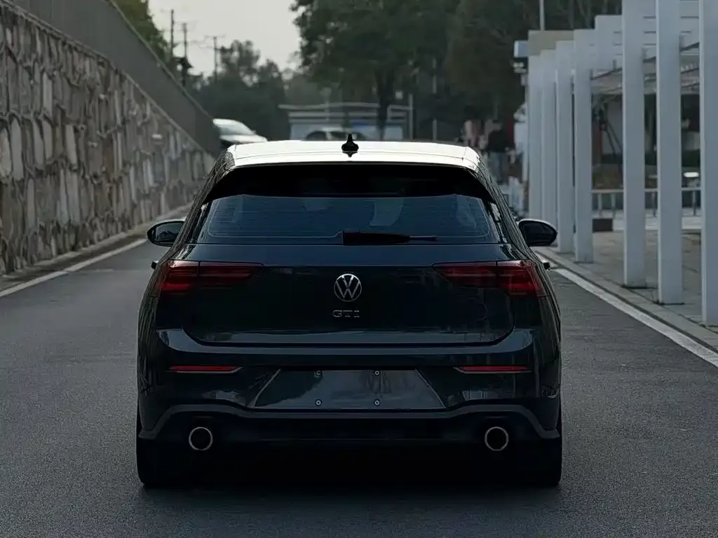 Volkswagen Golf GTI — фото 3