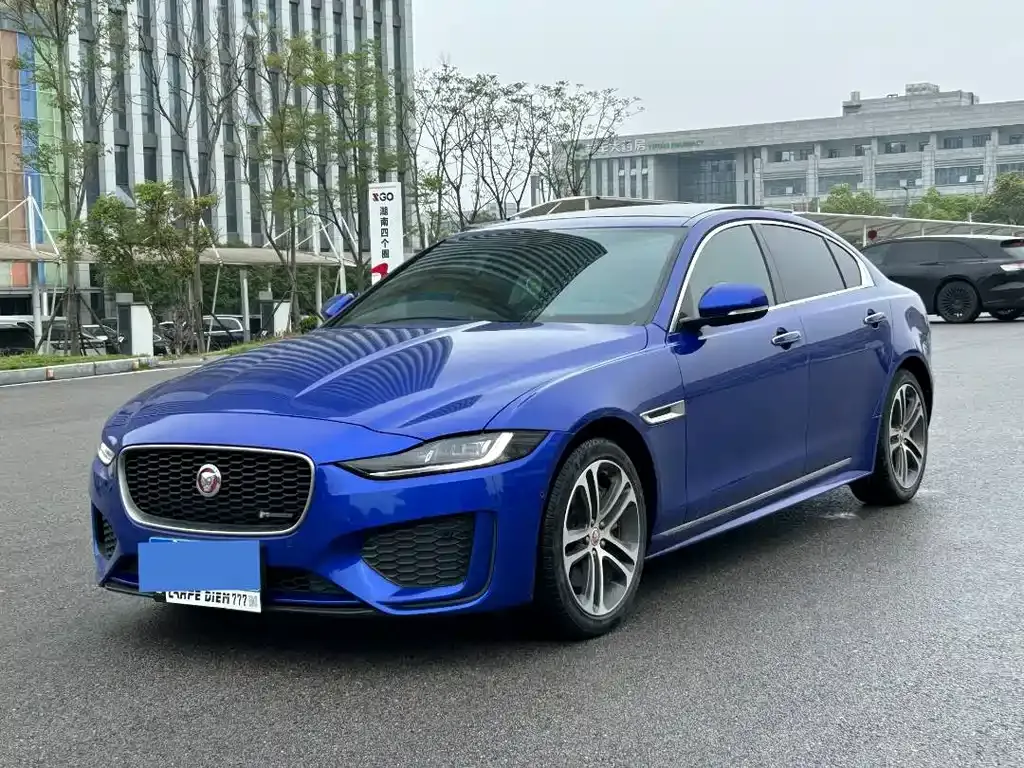 Jaguar XEL — фото 1
