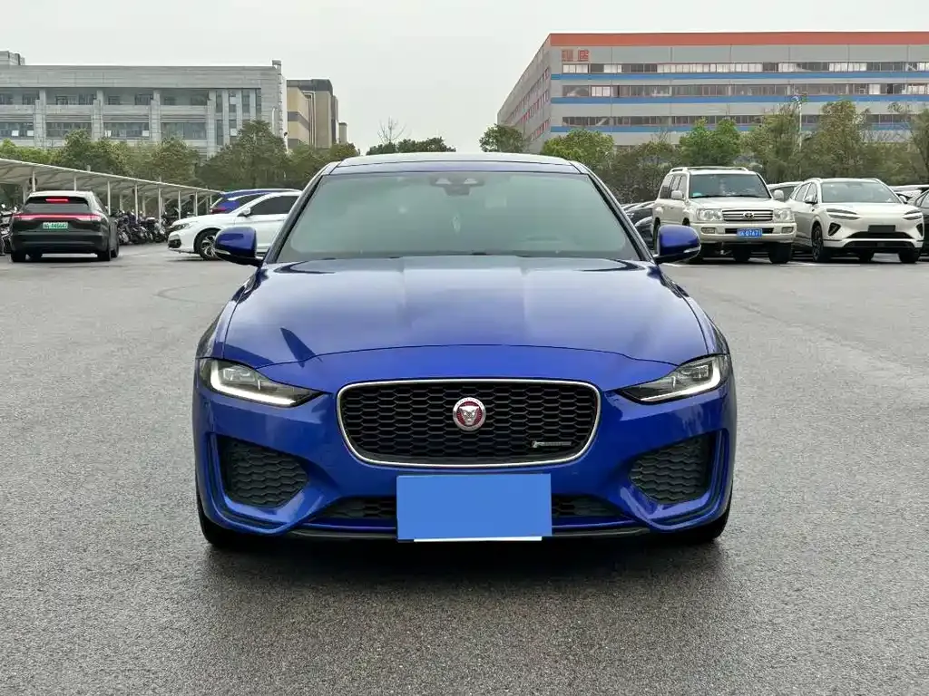 Jaguar XEL — фото 9