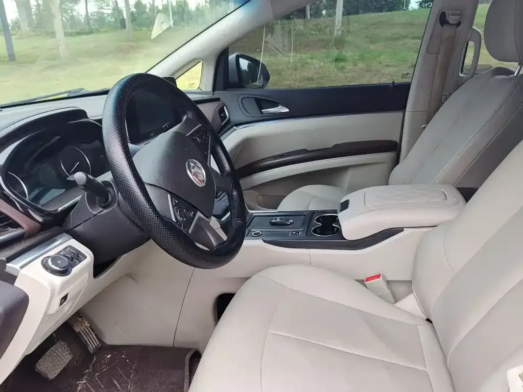 Buick GL8 2021 из CN, фото 6