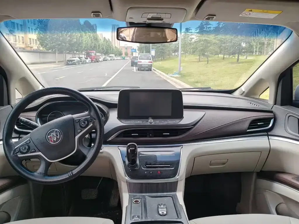 Buick GL8 2021 из CN, фото 4