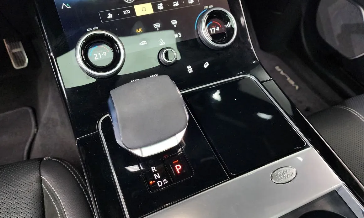 Land Rover Range Rover Velar 2021 из KR, фото 3