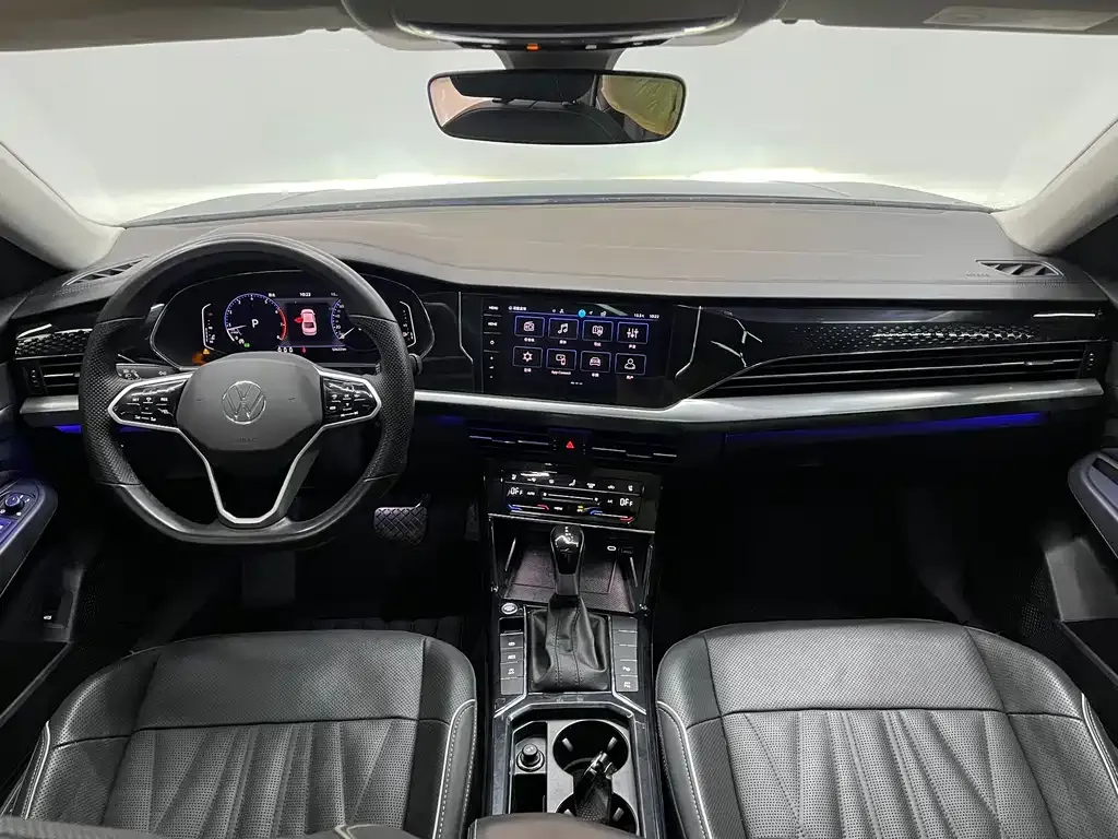 Volkswagen Passat — фото 2