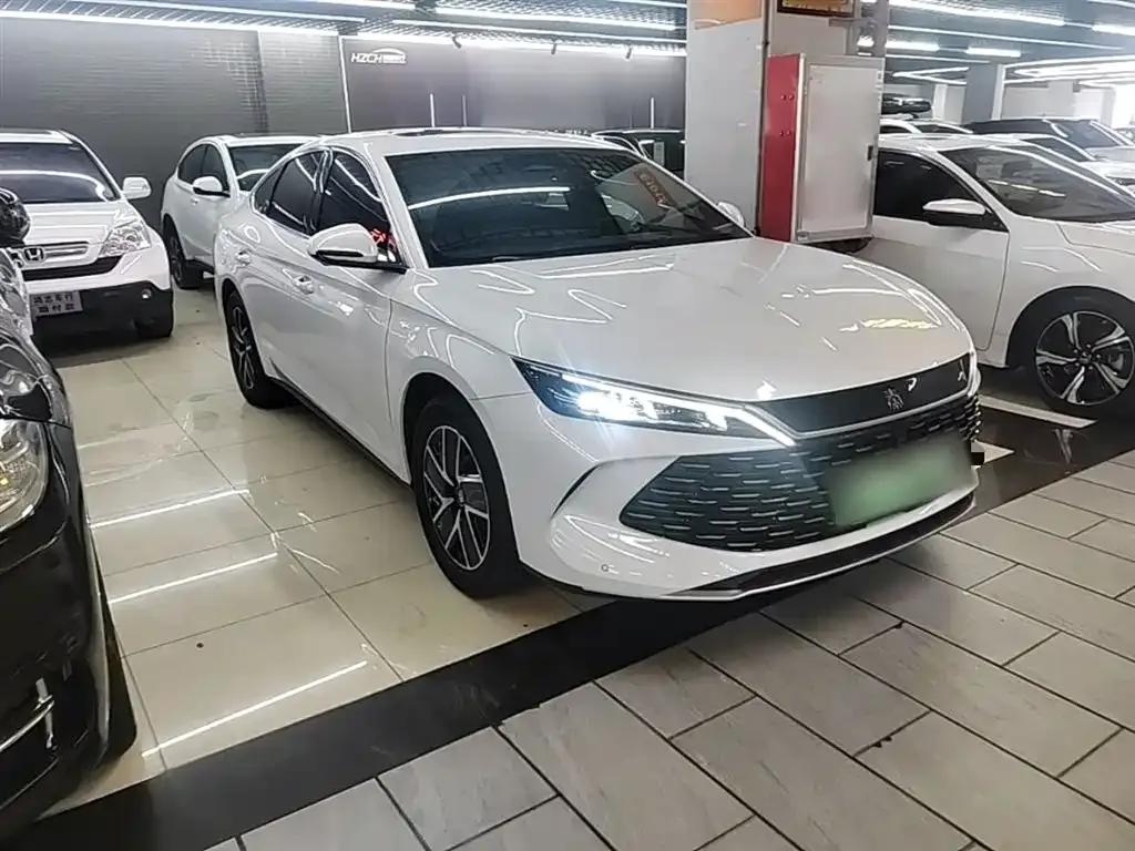 BYD Qin L — фото 10