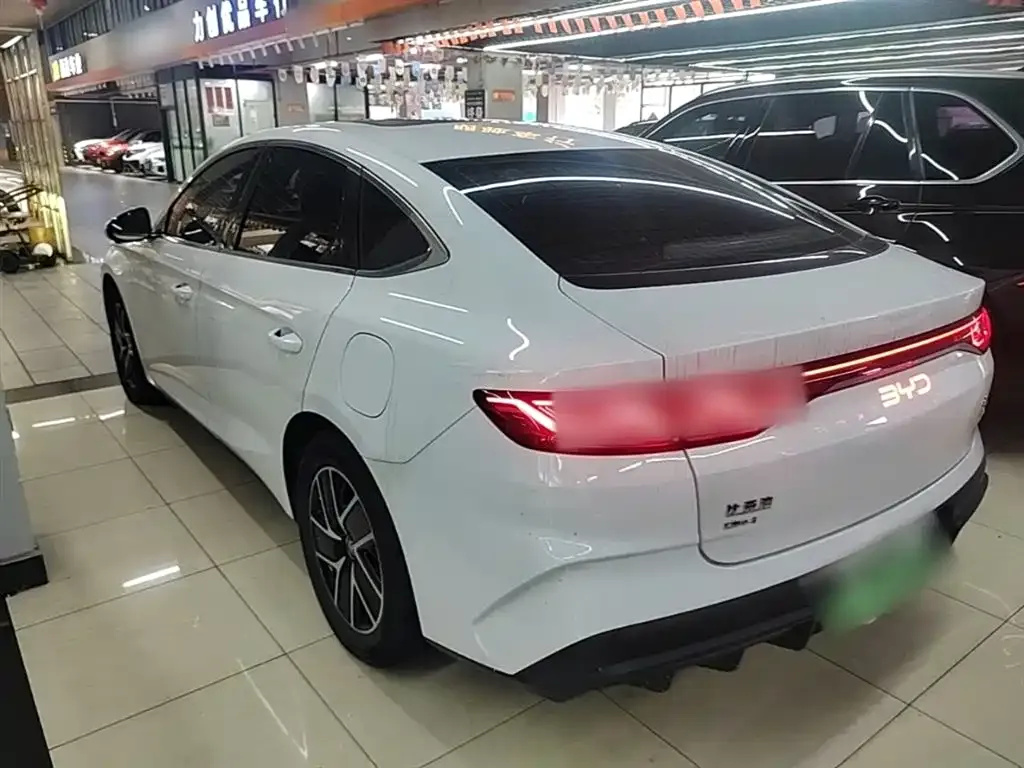 BYD Qin L — фото 4