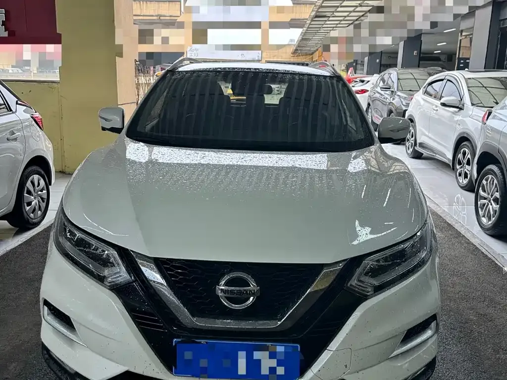 Nissan Qashqai — фото 7