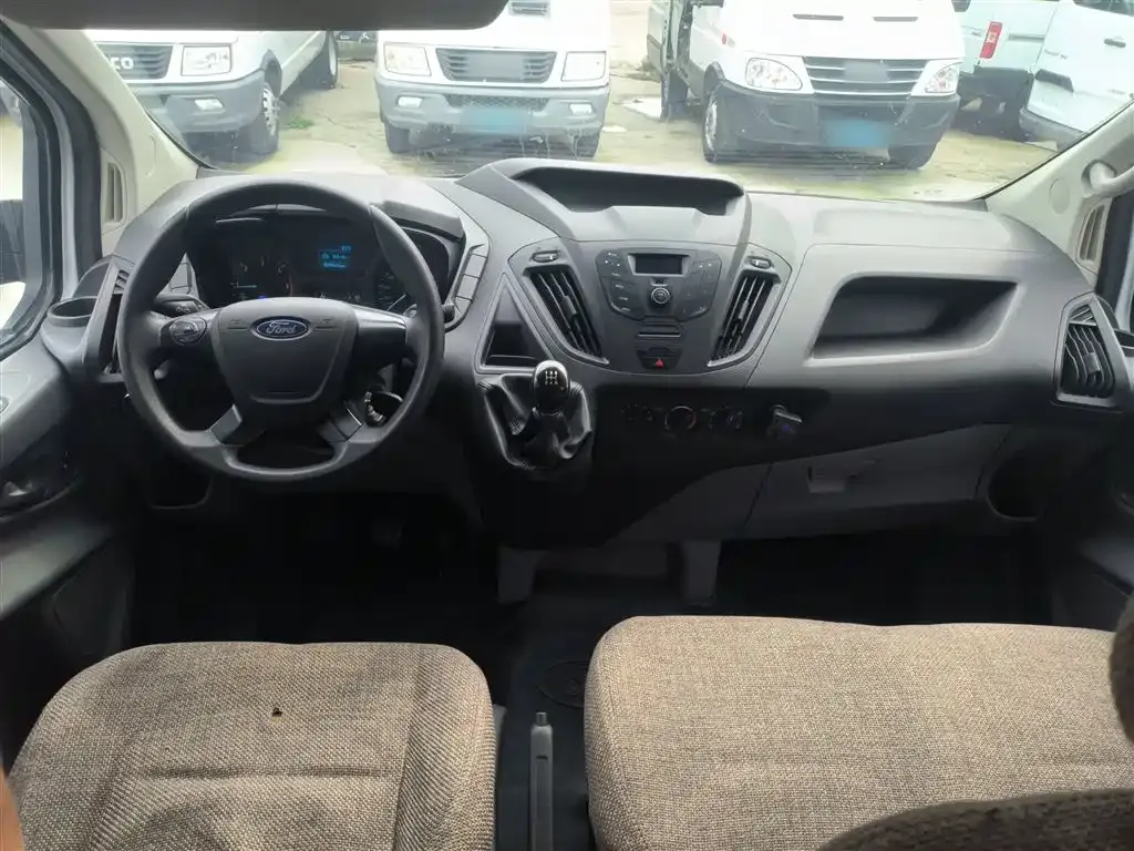 Ford Transit 2022 из CN, фото 2