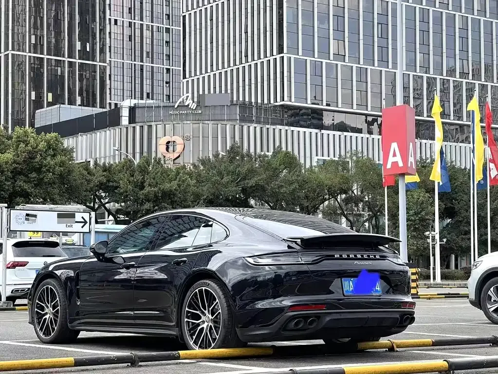 Porsche Panamera — фото 5