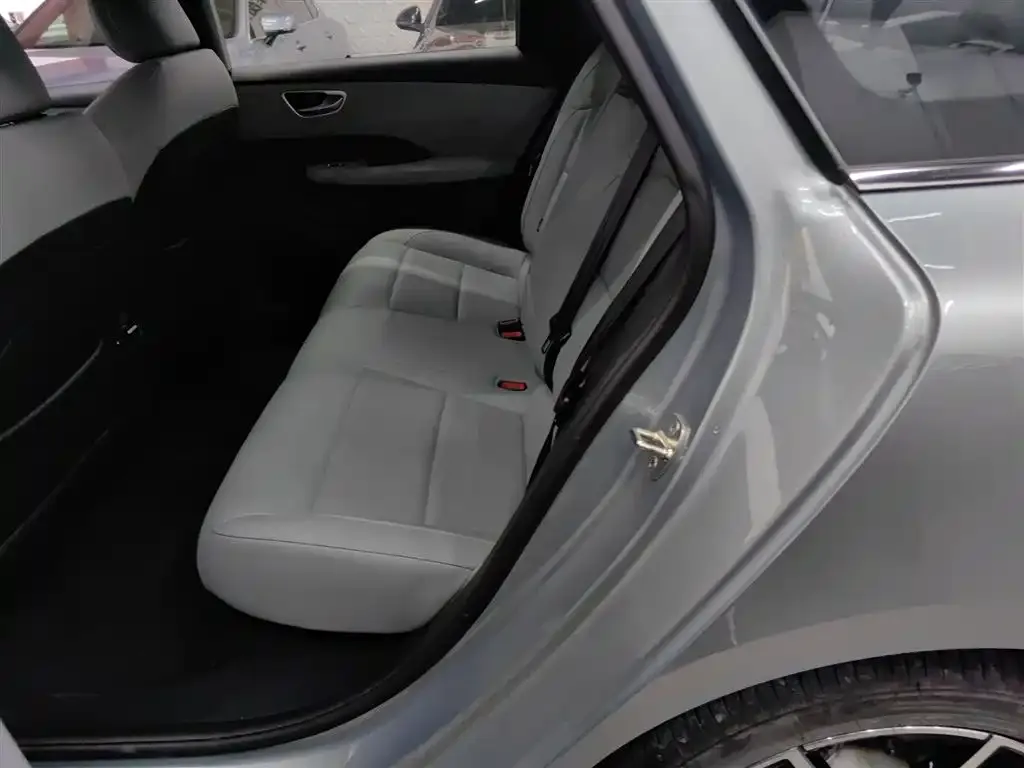 Roewe D6 2025 из CN, фото 9