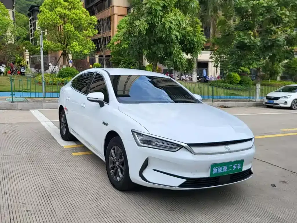 BYD Qin PLUS — фото 9