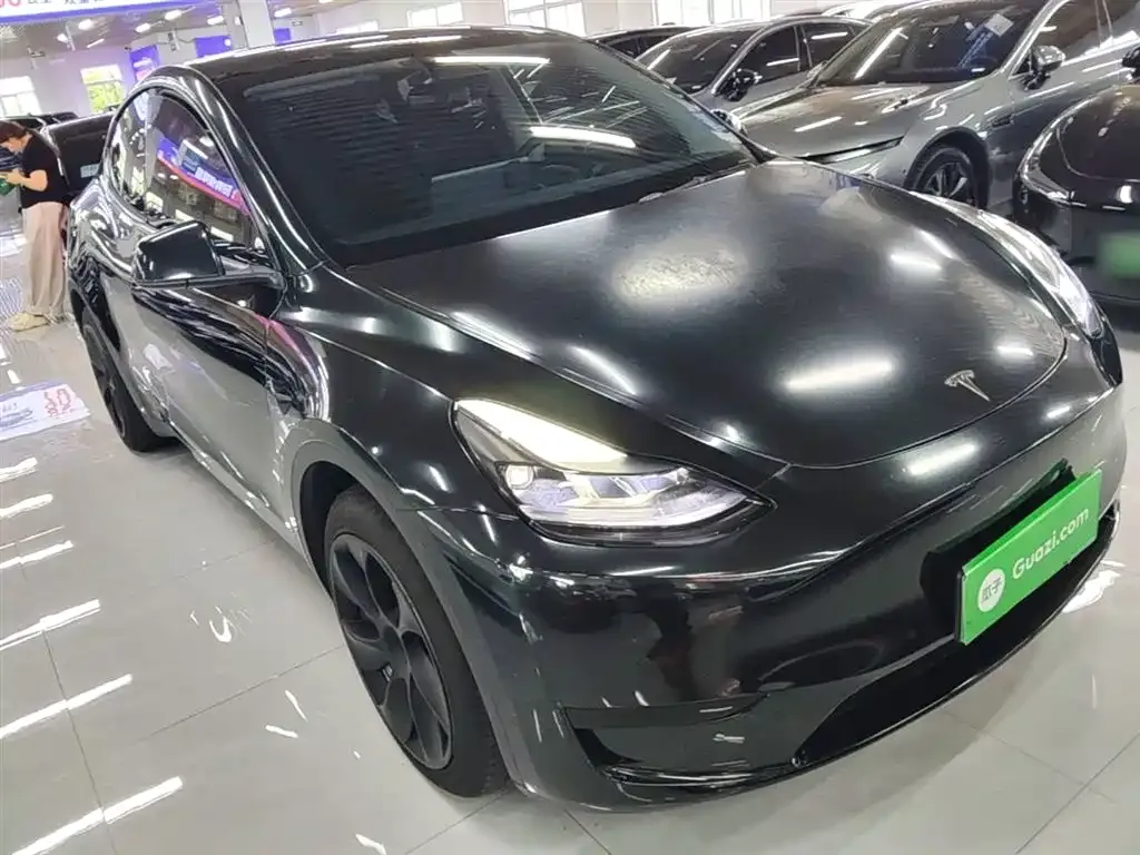 Tesla Model Y — фото 5