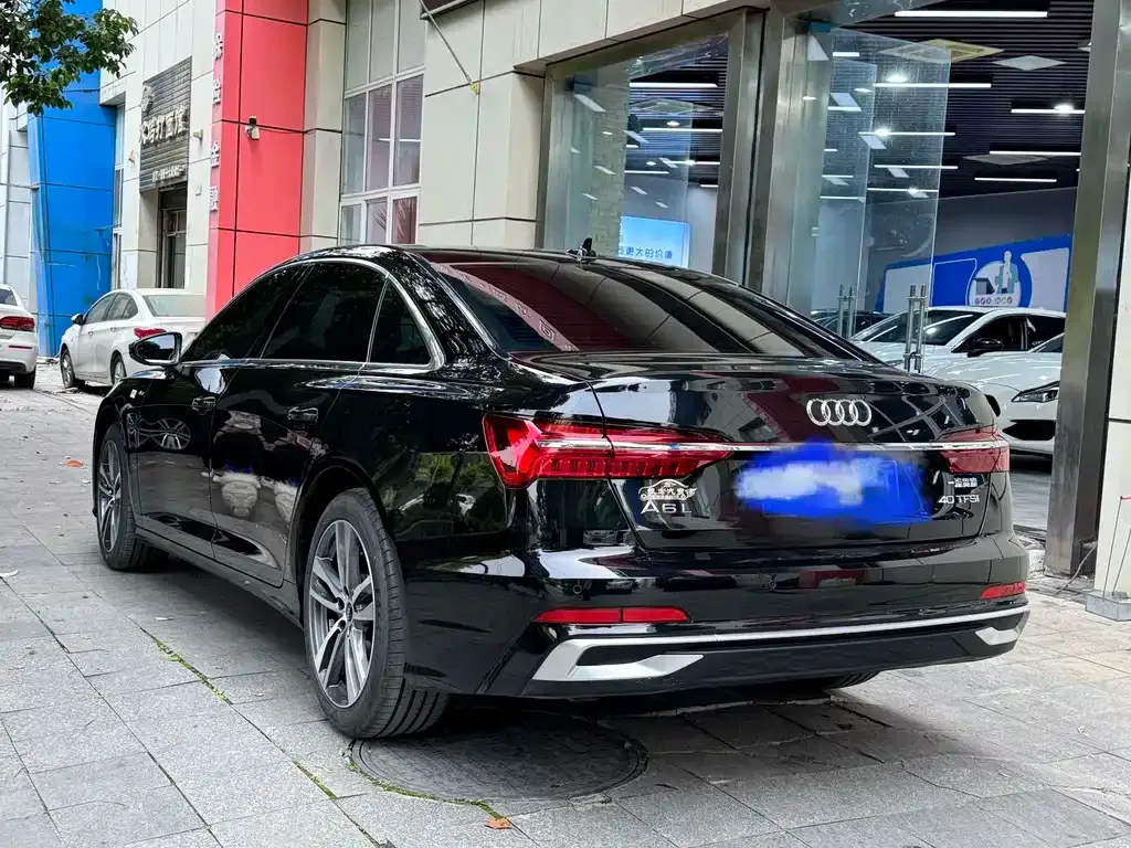 Audi A6L — фото 6