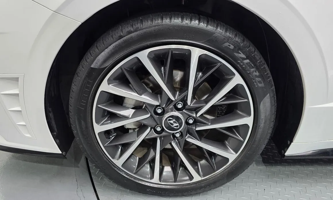 Hyundai Sonata 2023 из KR, фото 3