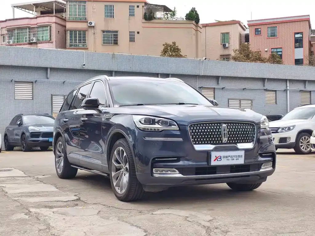 Lincoln Aviator — фото 9