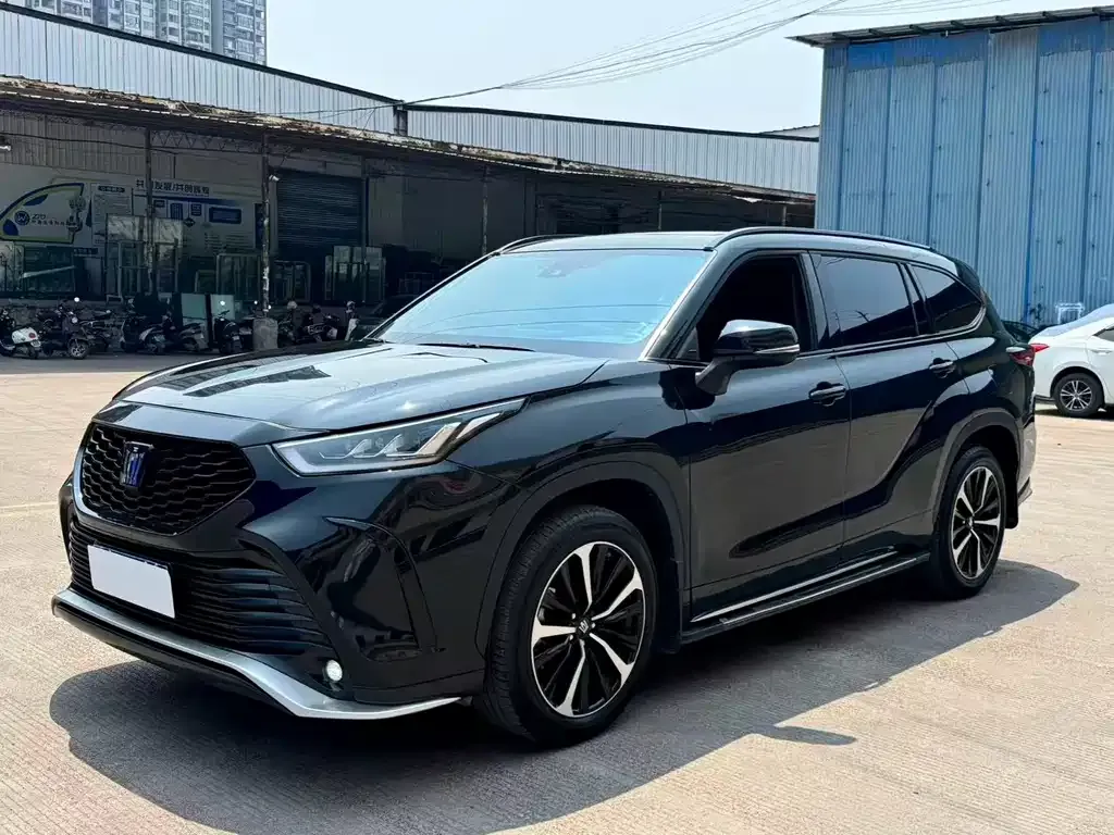 Toyota Crown Kluger