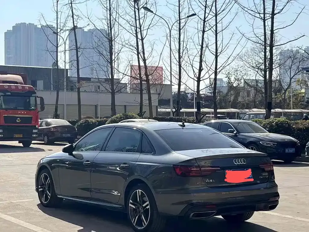 Audi A4L — фото 8