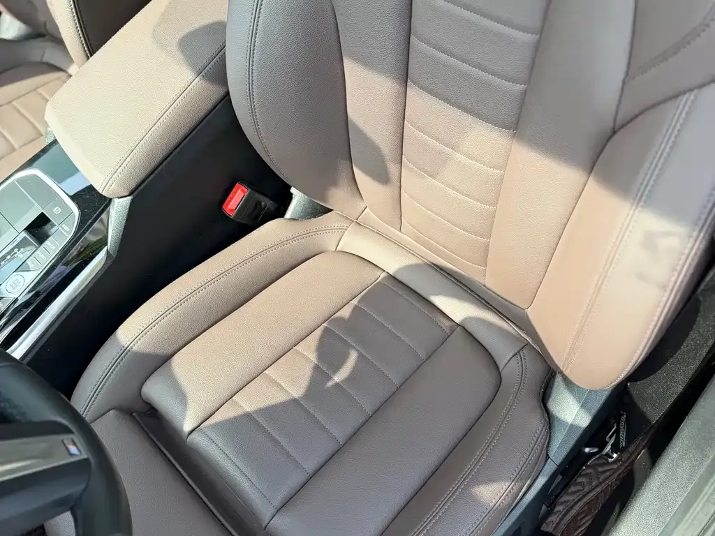 BMW 3 Series 2021 из CN, фото 3