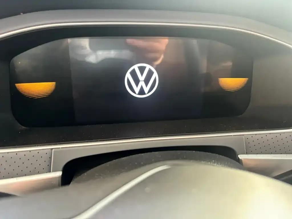 Volkswagen Lavida — фото 2