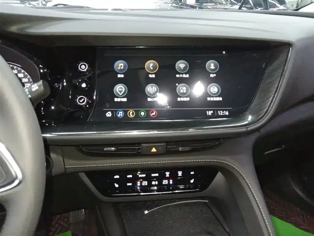Buick Envision Plus — фото 3