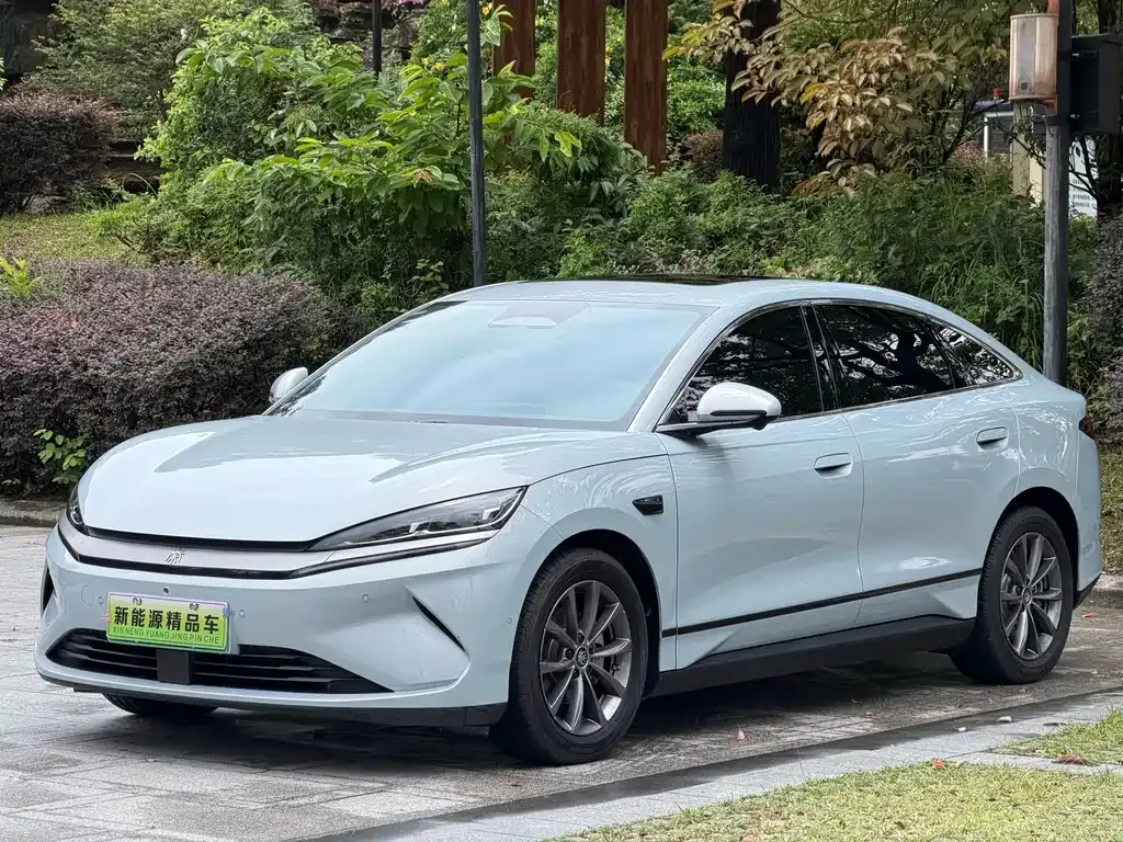 BYD Qin L — фото 1