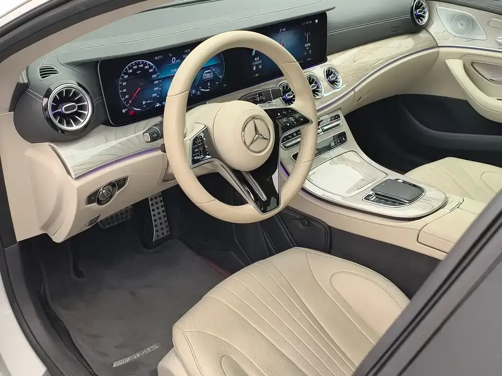 Mercedes-Benz CLS — фото 2