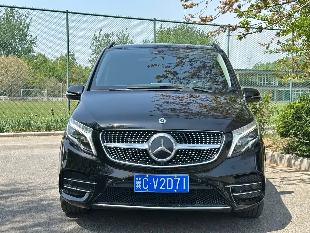 Mercedes-Benz V-Class — фото 7