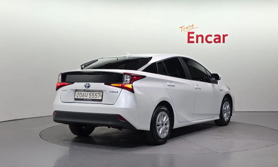 Toyota Prius 2022 из KR, фото 5