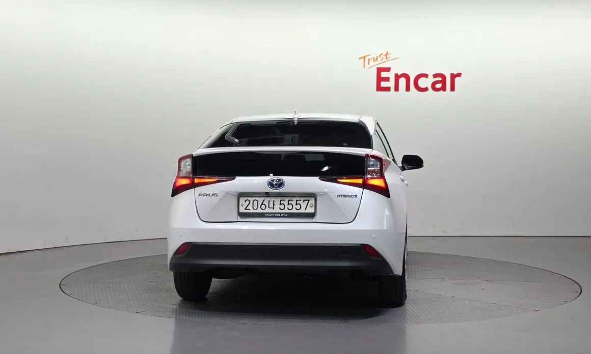 Toyota Prius 2022 из KR, фото 4