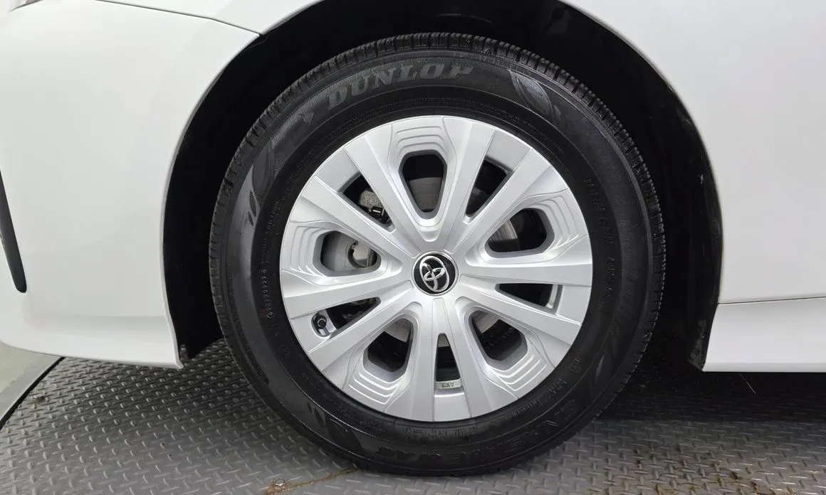 Toyota Prius 2022 из KR, фото 6