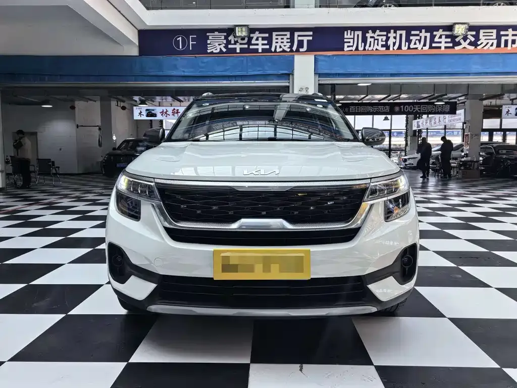 Kia KX3 — фото 1