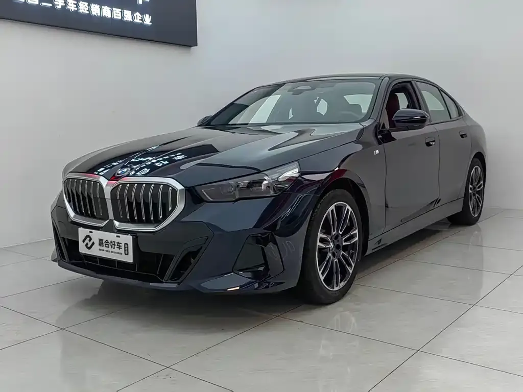 BMW 5 Series (Import) — фото 1