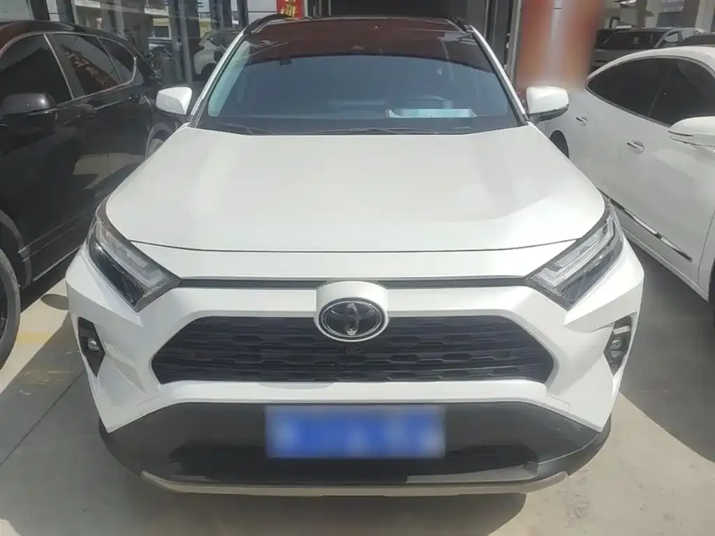 Toyota RAV4 — фото 3
