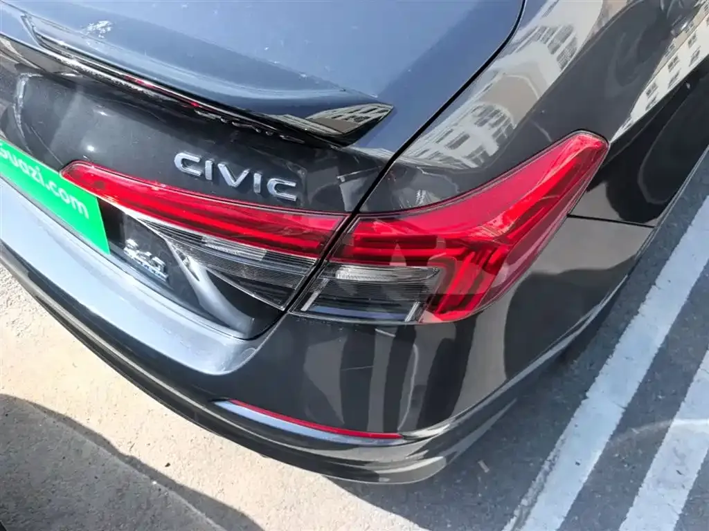 Honda Civic — фото 8