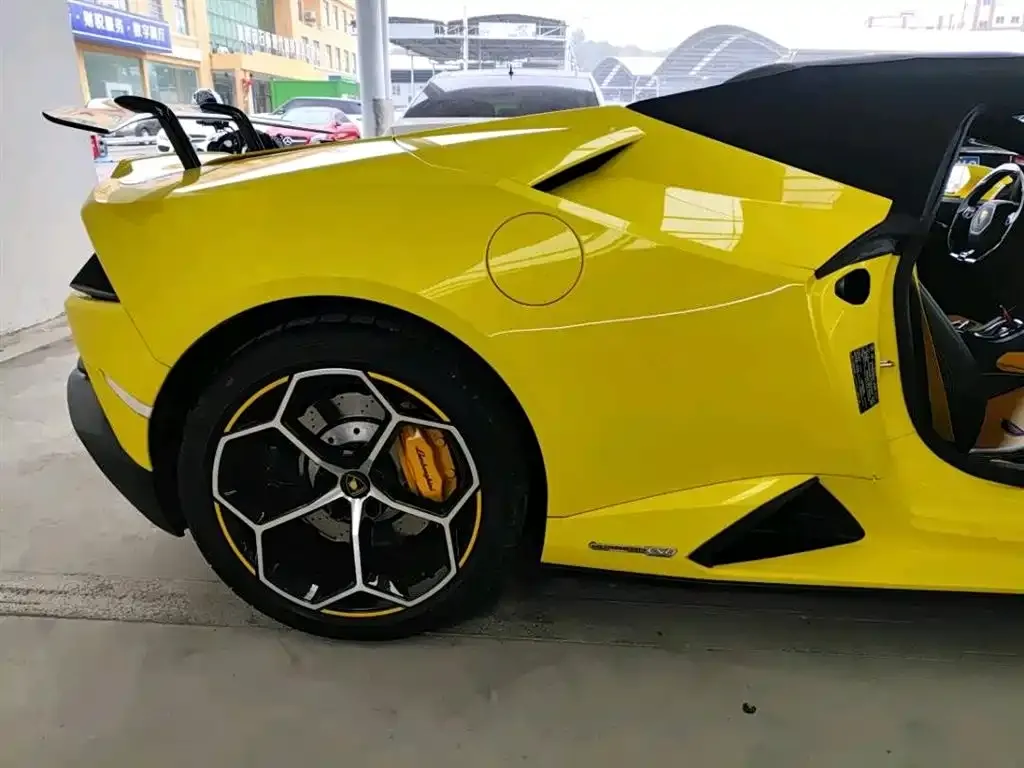 Lamborghini Huracan — фото 5