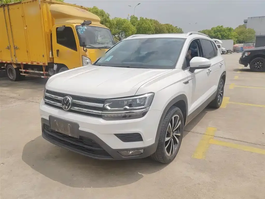 Volkswagen Tharu — фото 3