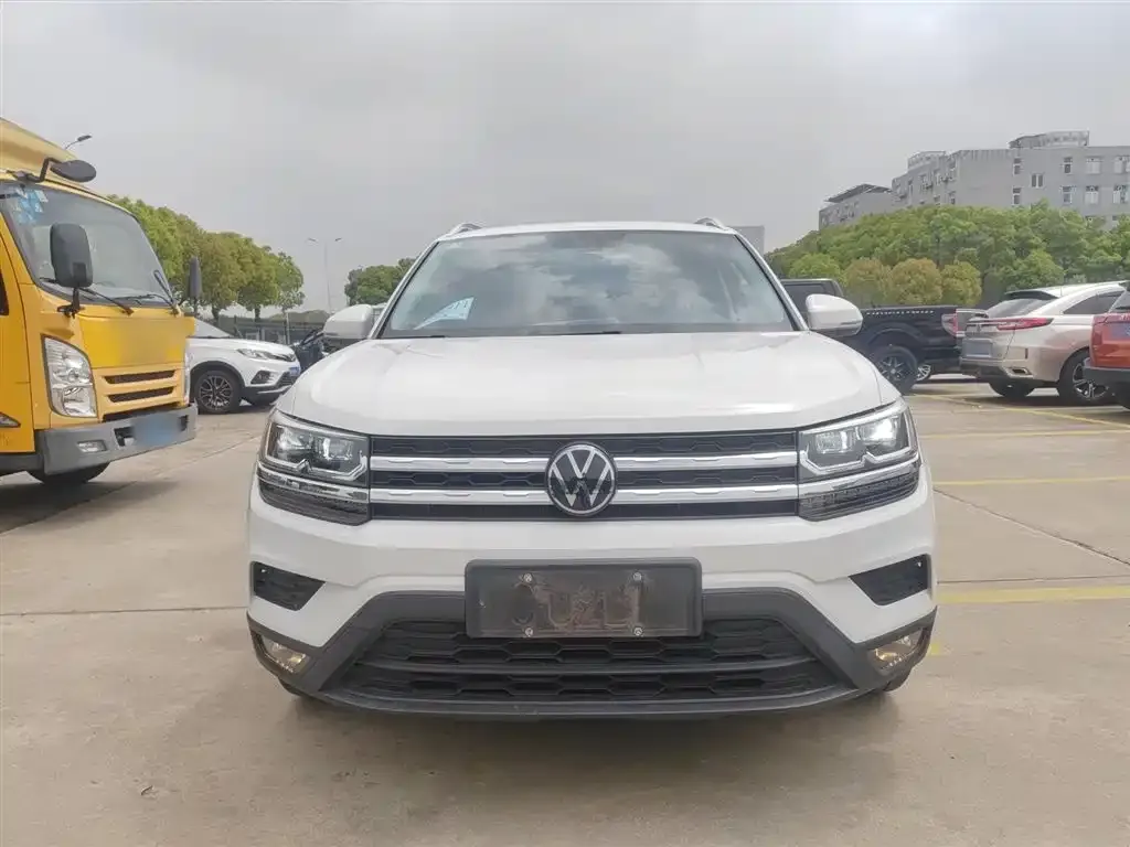Volkswagen Tharu — фото 2