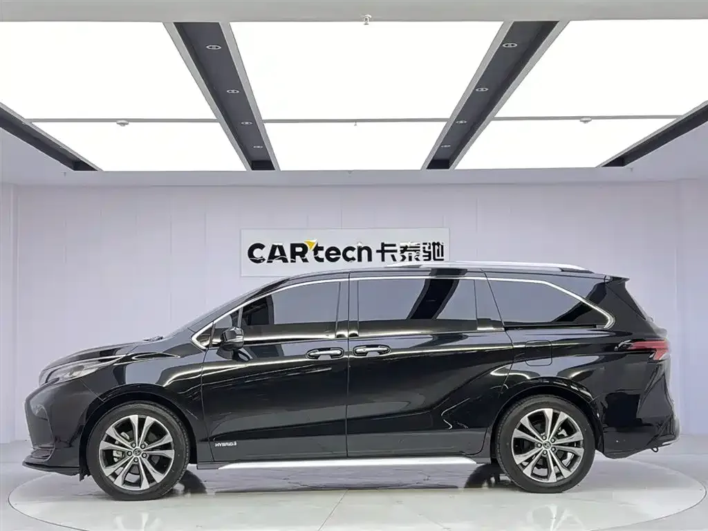 Toyota Granvia — фото 5