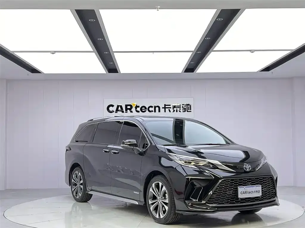 Toyota Granvia — фото 6