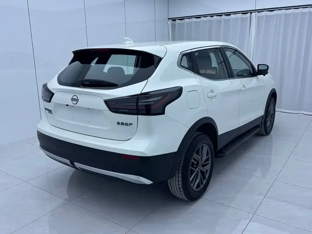 Nissan Qashqai — фото 3