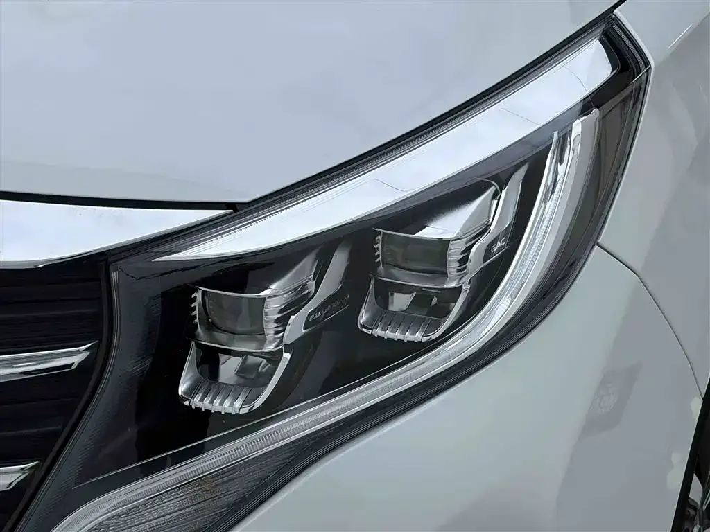 GAC Motor Trumpchi M8 — фото 9