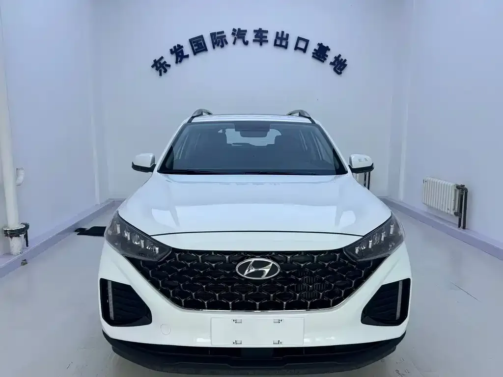 Hyundai ix35 — фото 1
