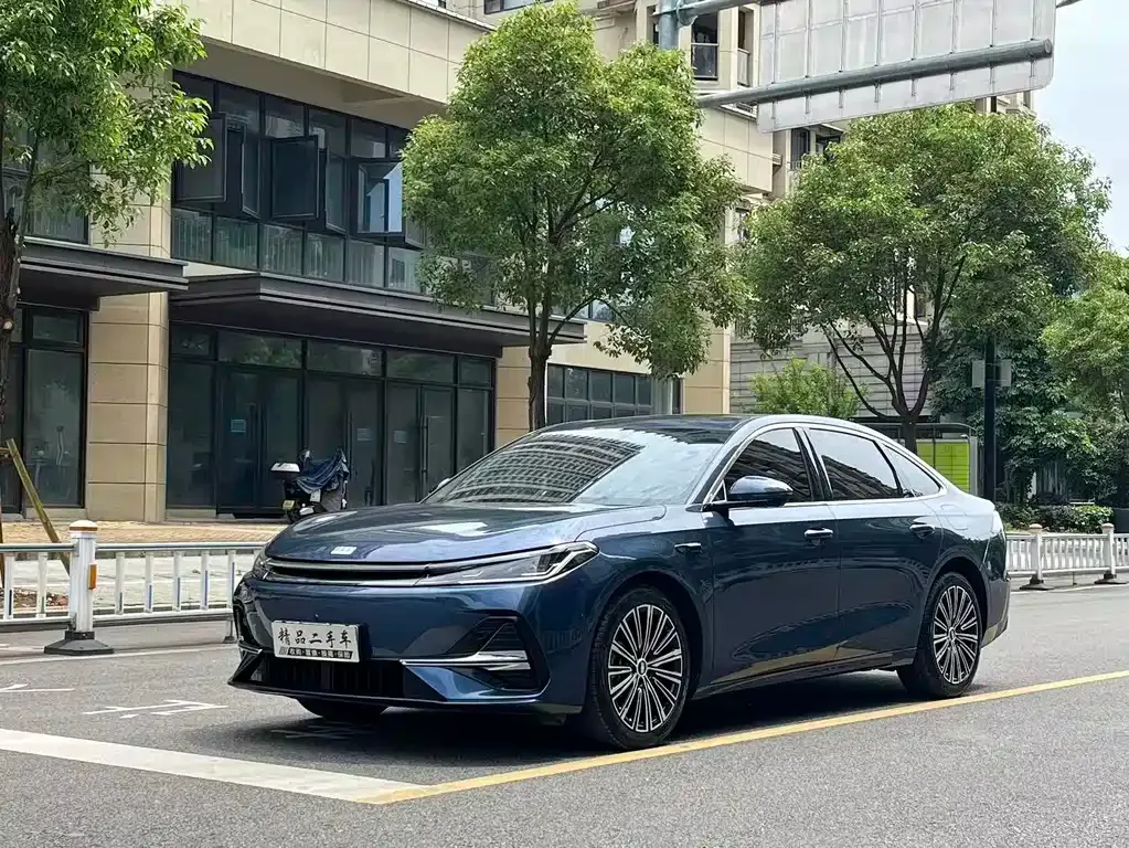 Geely 银河A7 EM — фото 1